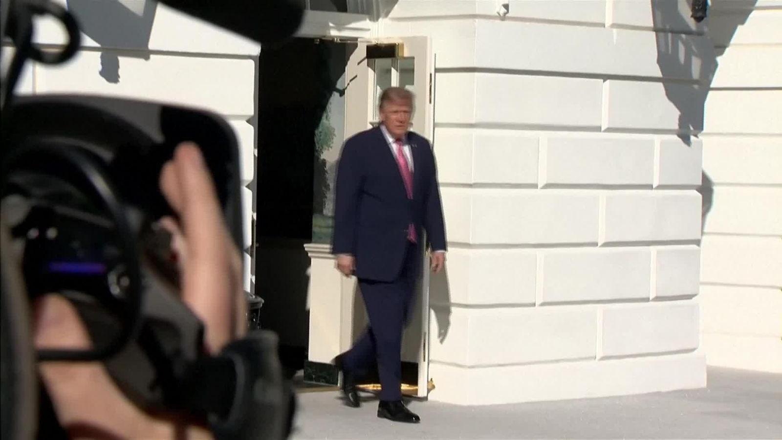 M006-EEUU TRUMP CONTRA ZELESNKI