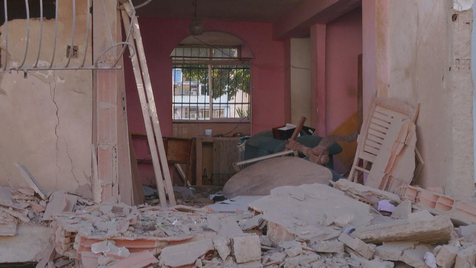 Los bombardeos de EEUU dejan sin casa a vecinos de La Guaira