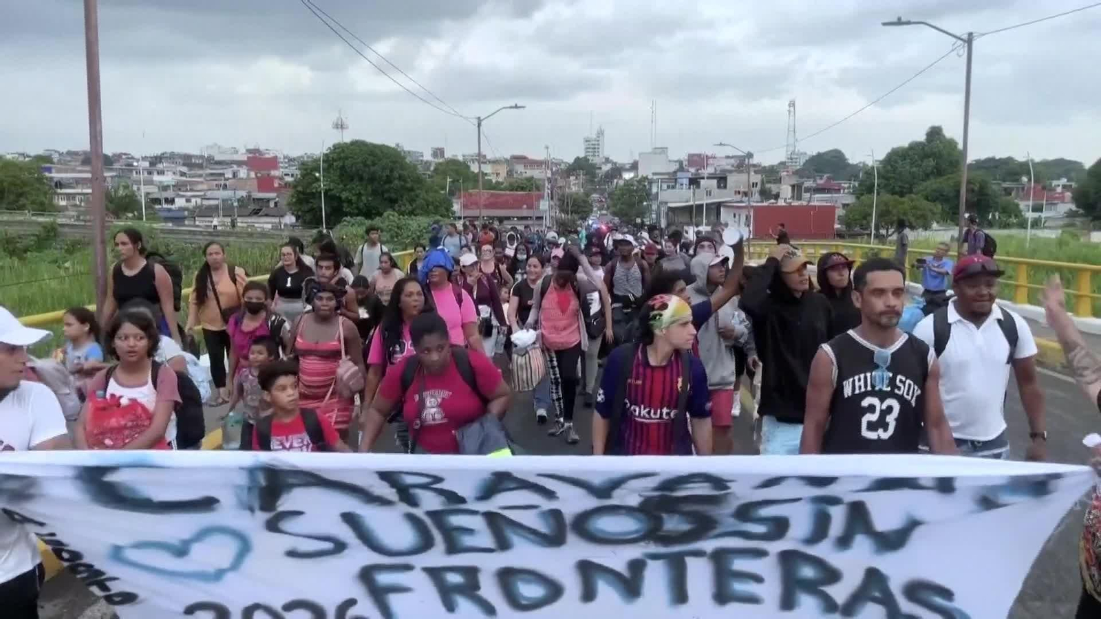 V006-MEXICO MIGRANTES RECORREN PAIS