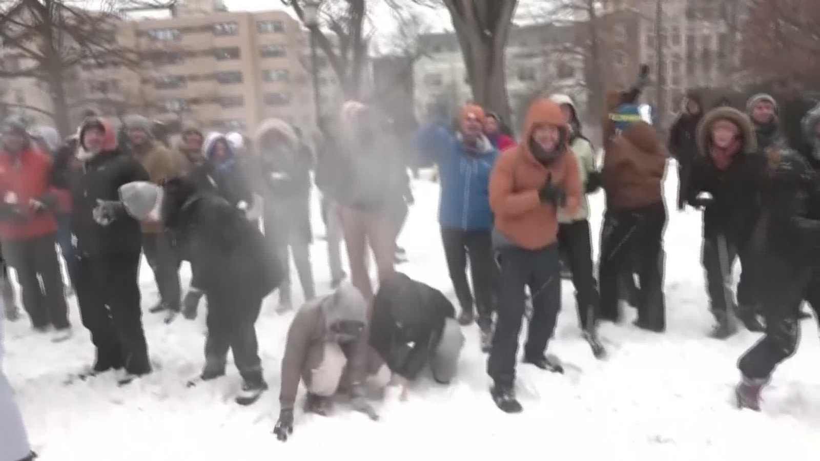 L004-EEUU TEMPORAL NIEVE