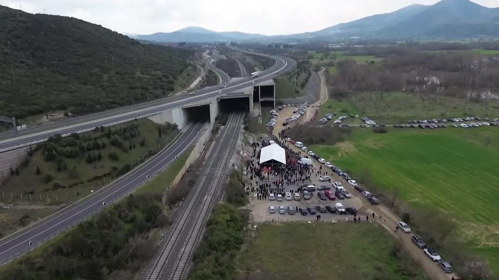 S031-GRECIA MANIFESTACION ANIVERSARIO ACCIDENTE FERROVIARIO