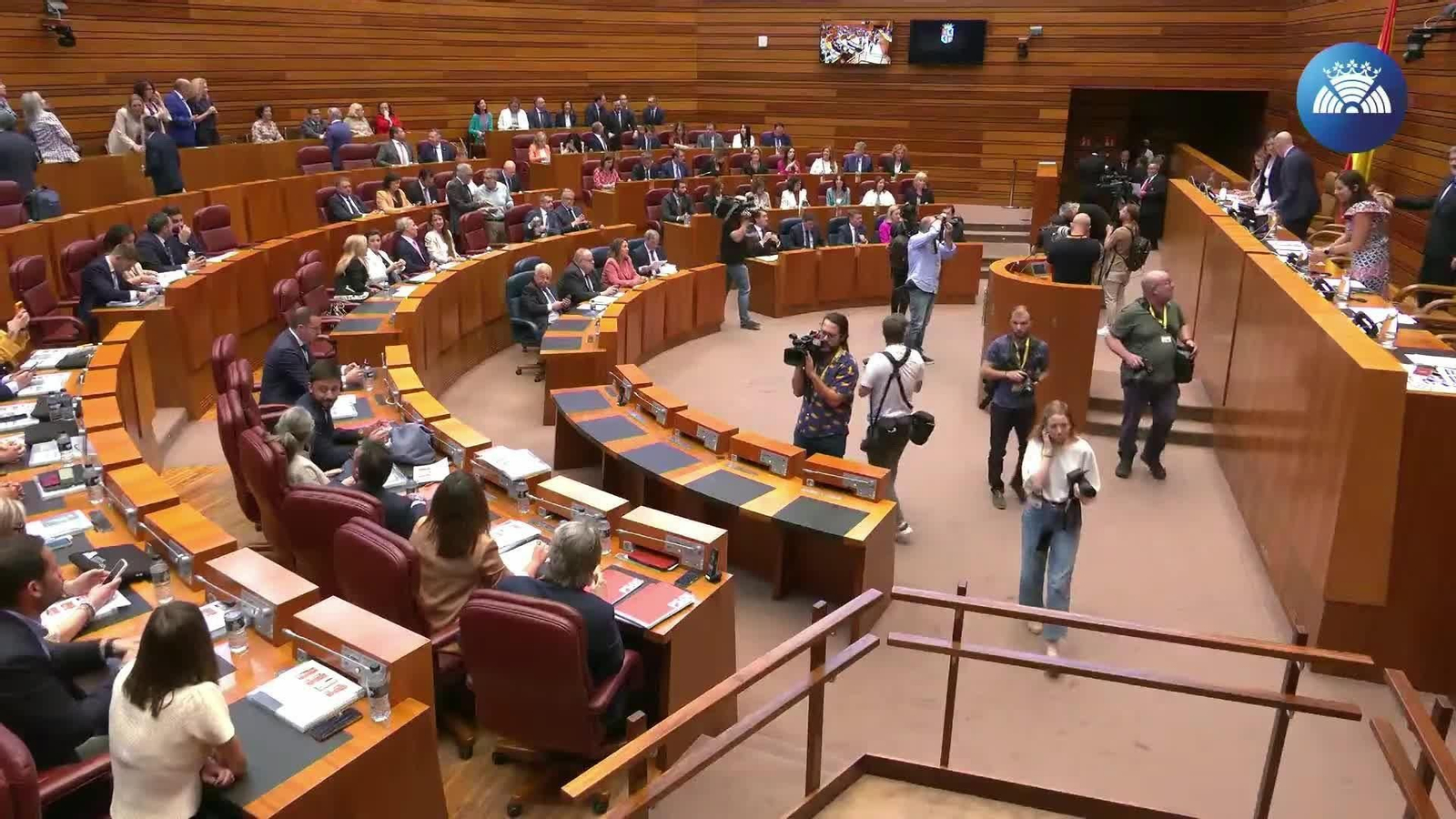 M104-VALLADOLID PLENO INVESTIDURA MAÑUECO SOBRE PRIORIDAD NACIONAL