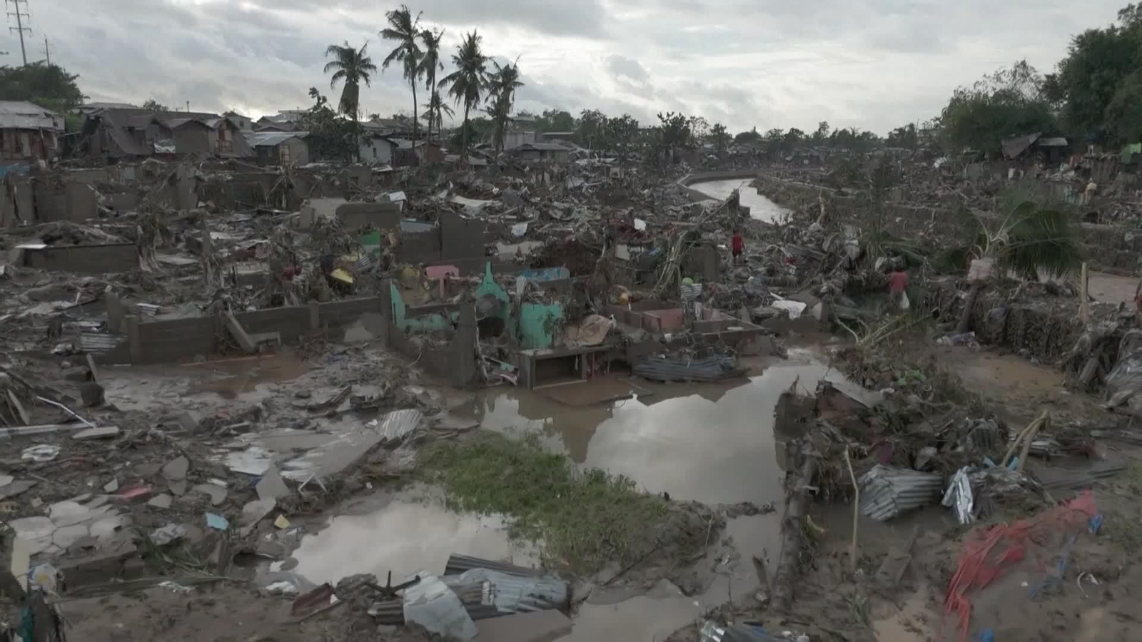 X005-FILIPINAS DESTRUCCION TIFON KALMAEGI