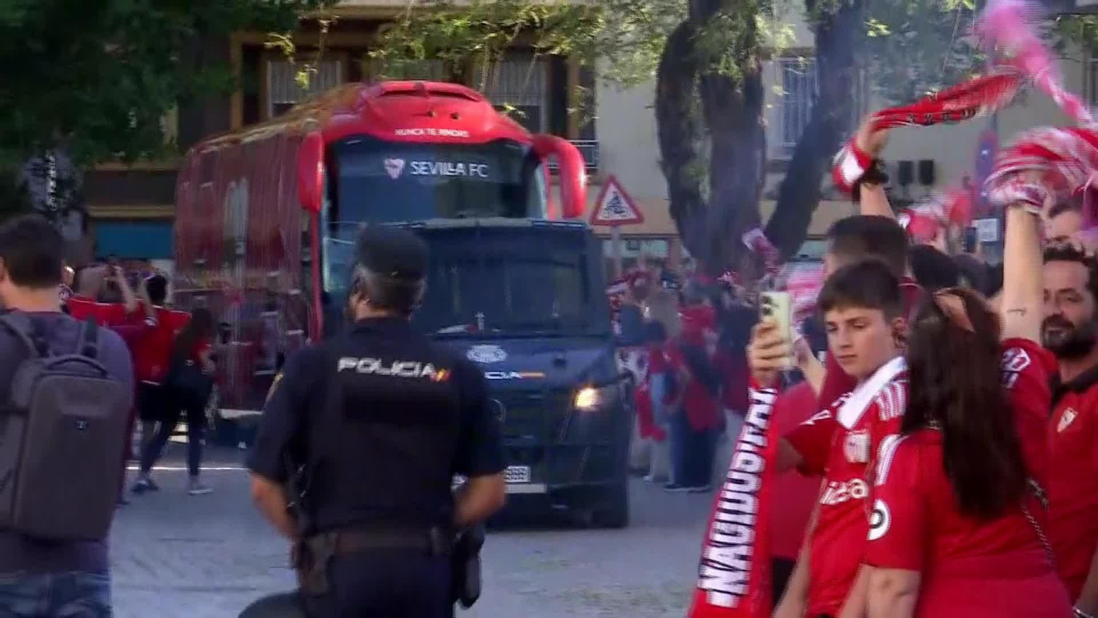 L044-SEVILLA LLEGADAS SEVILLA REAL SOCIEDAD