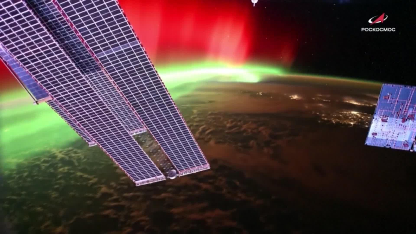 X018-EN EL ESPACIO AURORAS BOREALES DESDE LA EEI