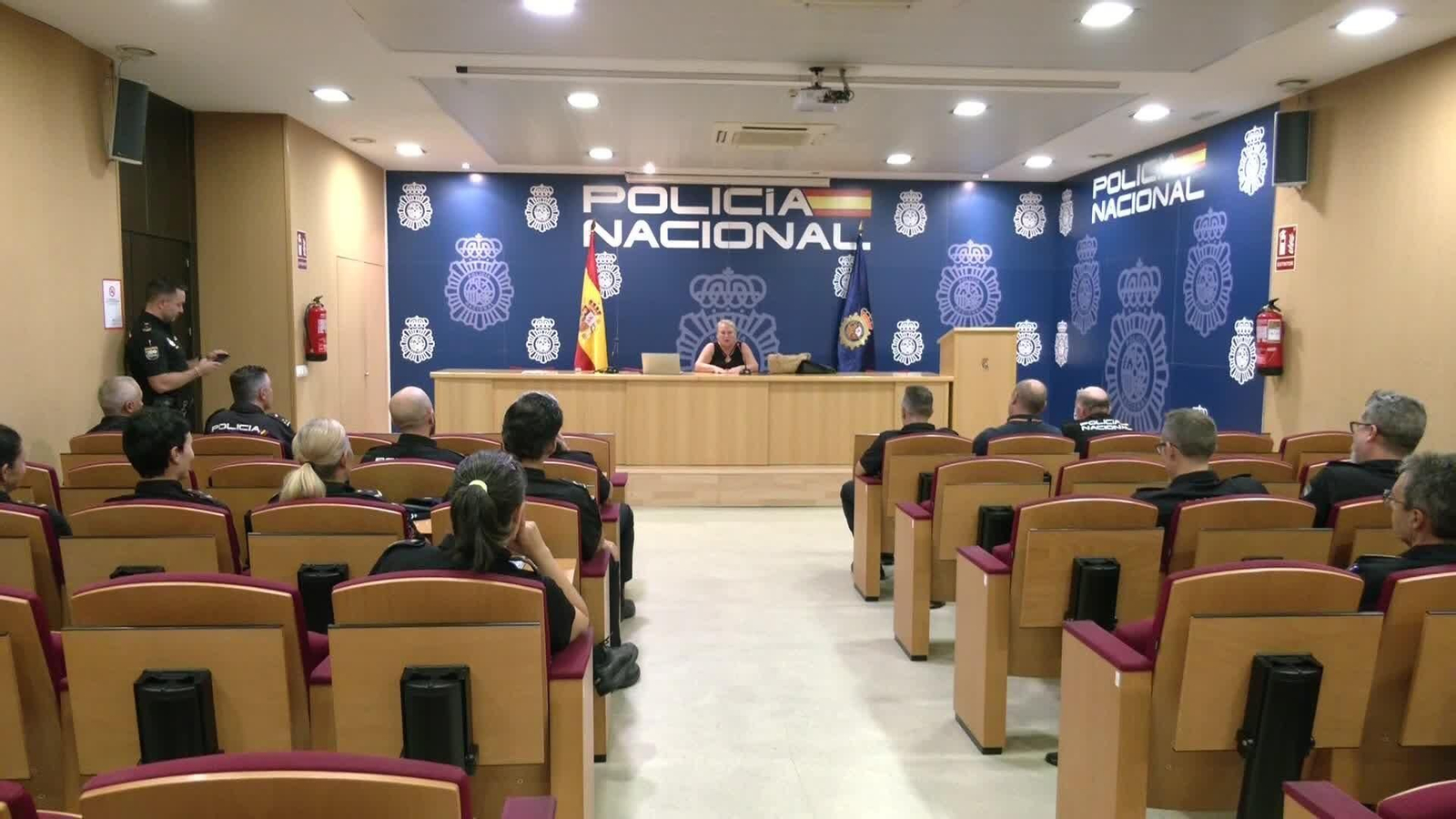 J042-GRANADA POLICIA PULSERAS TELEMATICAS
