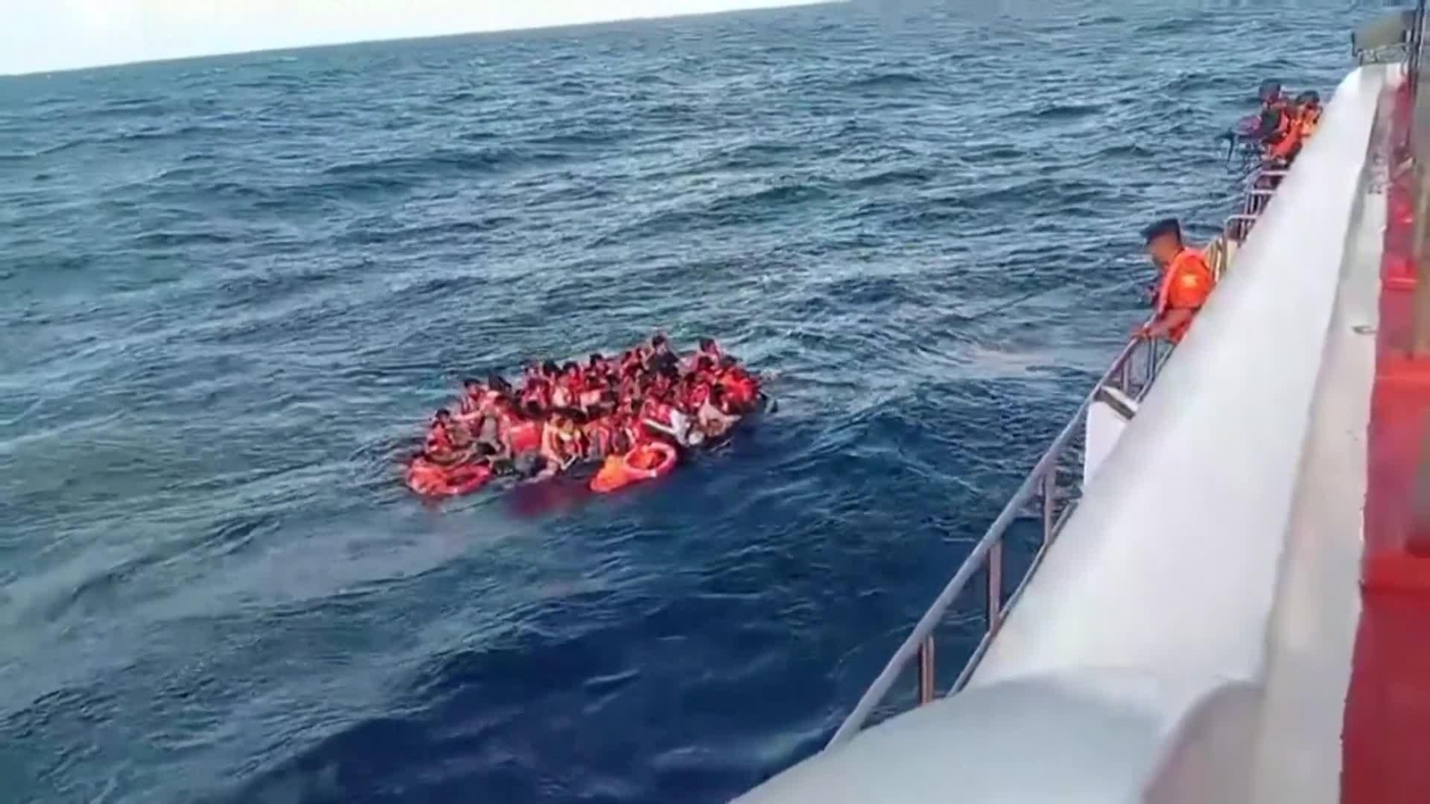 va rescate ferry indonesia