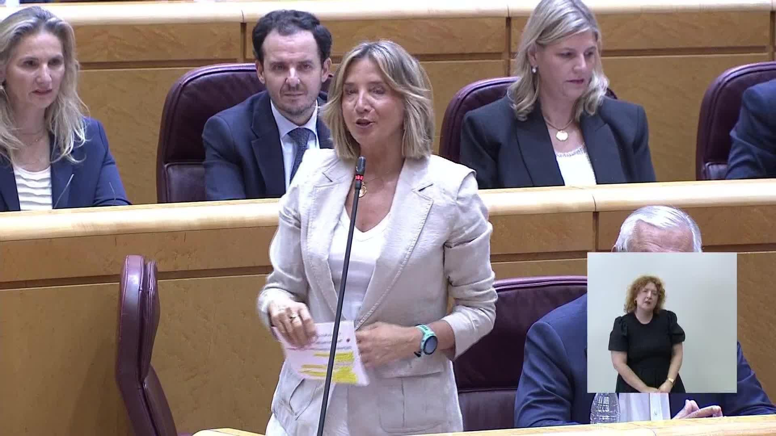 M069-MADRID SENADO ALICIA GARCIA A BOLAÑOS SOBRE ZAPATERO