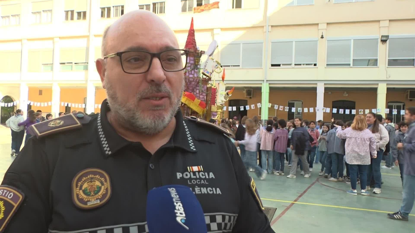 J033-VALENCIA CONSEJOS POLICIA PETARDOS