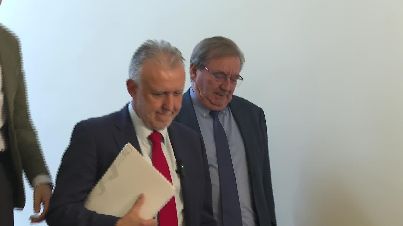 X002-EDI MADRID ANGEL VICTOR TORRES SE DEFIENDE