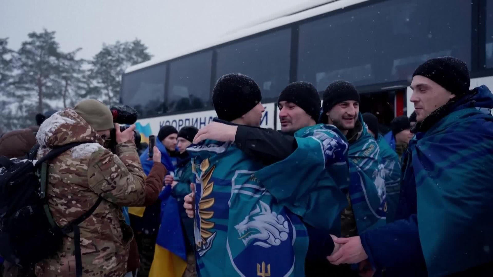 web ucrania regreso soldados frente