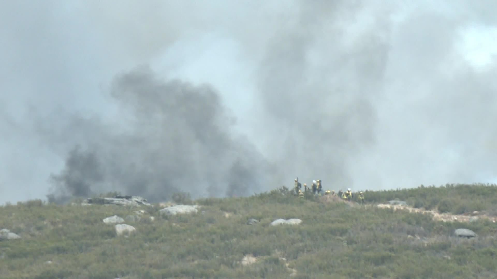 J065-ZAMORA INCENDIO OURENSE ENTRA SANABRIA