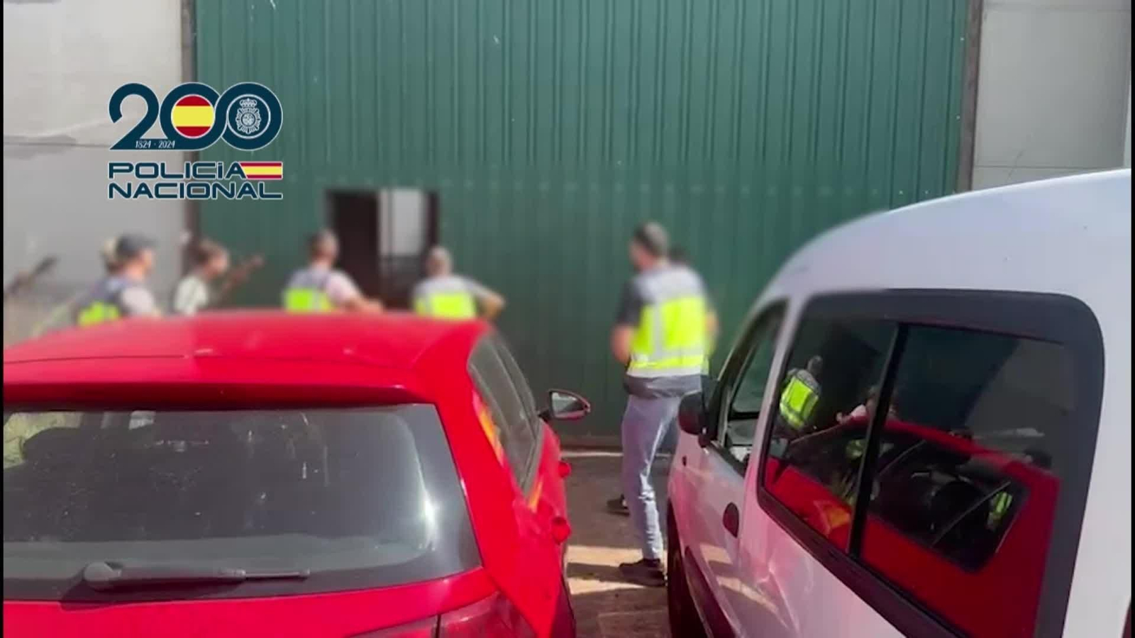 X011-IMÁGENES POLICIA BANDA ROBO DE VEHICULOS