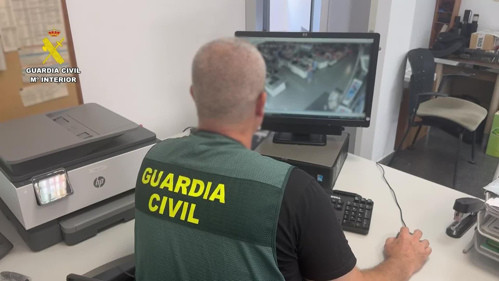 M015-IMAGENES GCIVIL DETENIDO ATRACADOR SUPERMERCADO M015-IMAGENES GCIVIL DETENIDO ATRACADOR SUPERMERCADO