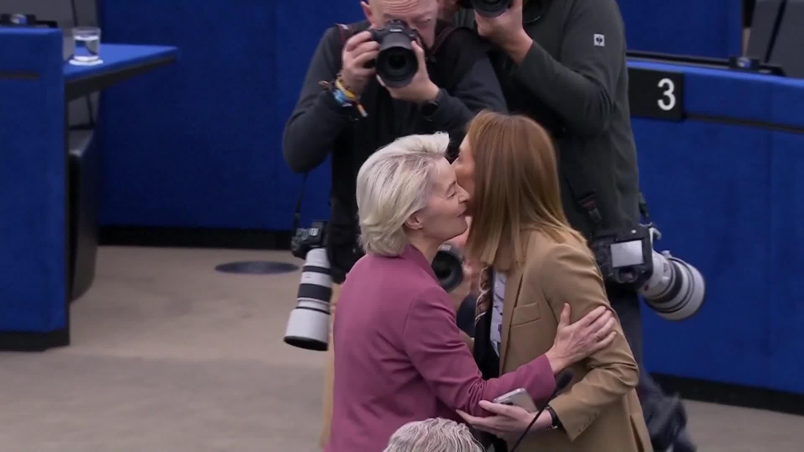 X008-FRANCIA DECLARACIONES VON DER LEYEN SEGURIDAD