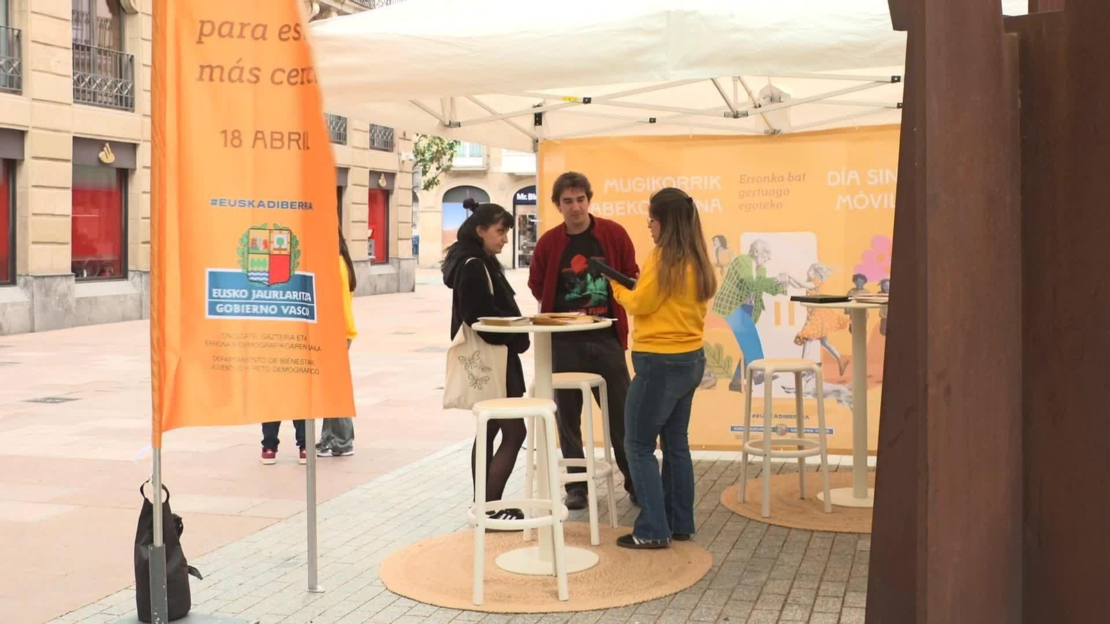 S026-VITORIA DIA SIN MOVIL EN FAMILIA