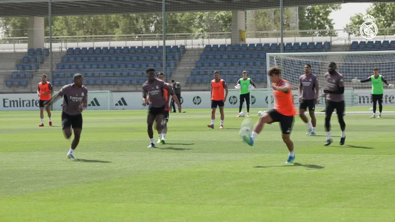 M047-MADRID ENTRENAMIENTO REAL MADRID