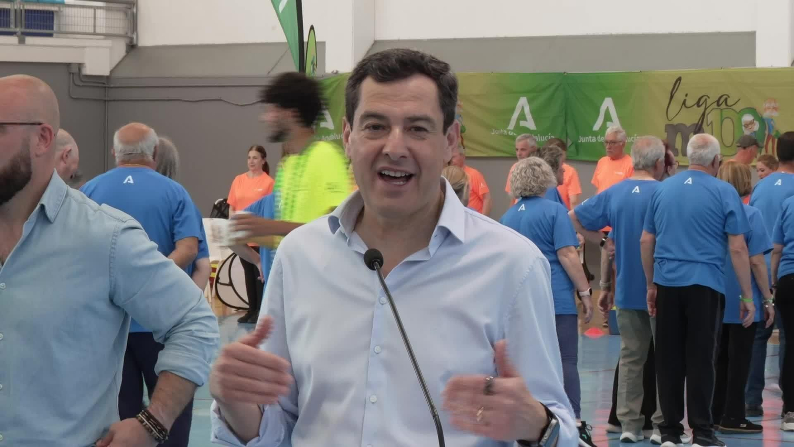 V025-CADIZ JUANMA MORENO EN EL PUERTO