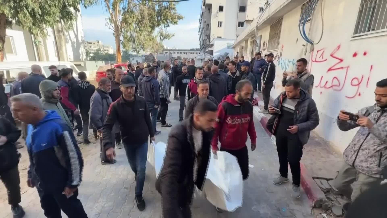 S030-GAZA FUNERALES ATAQUE ESCUELA