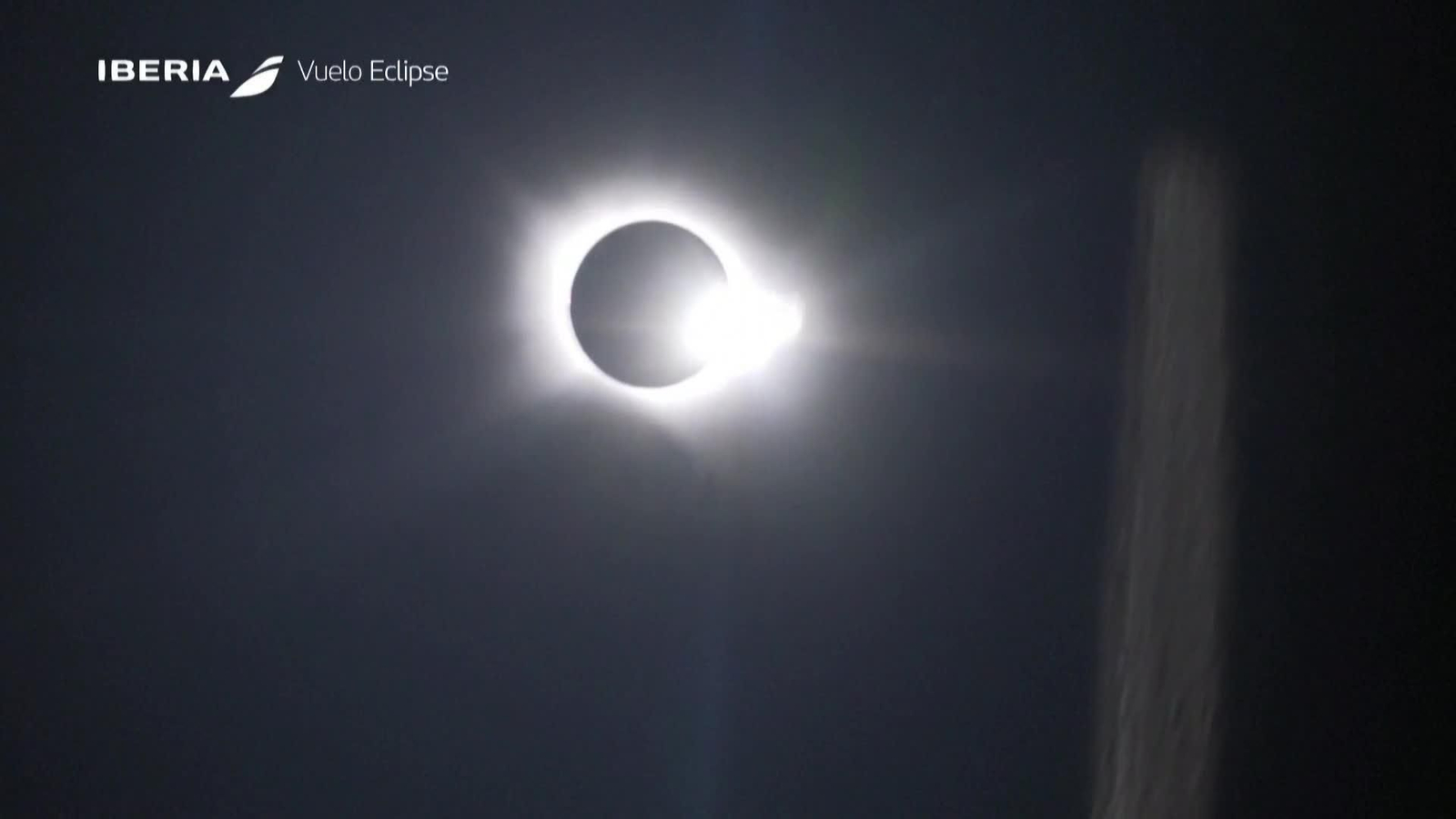 web el eclipse desde el avion