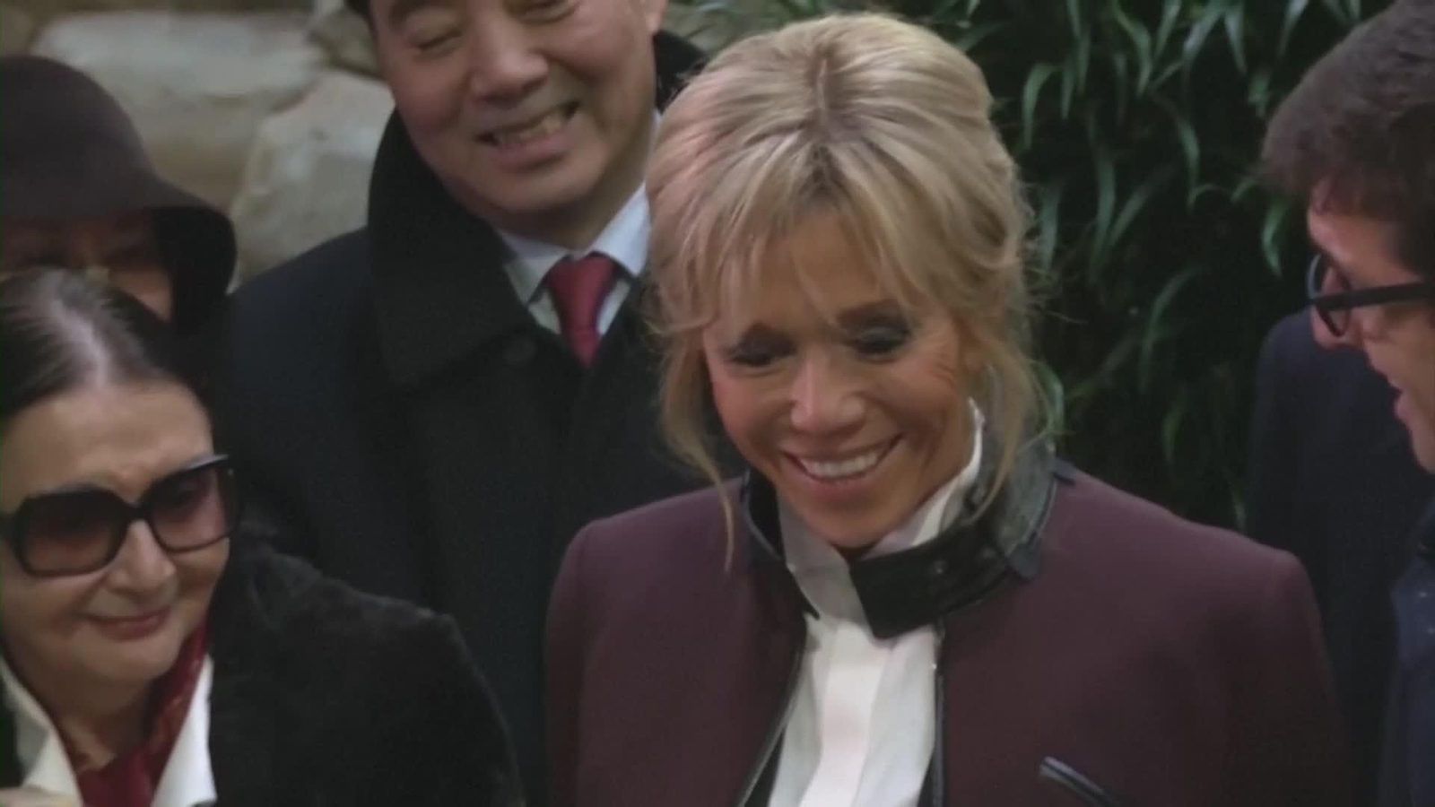 va brigitte macron demanda va brigitte macron demanda
