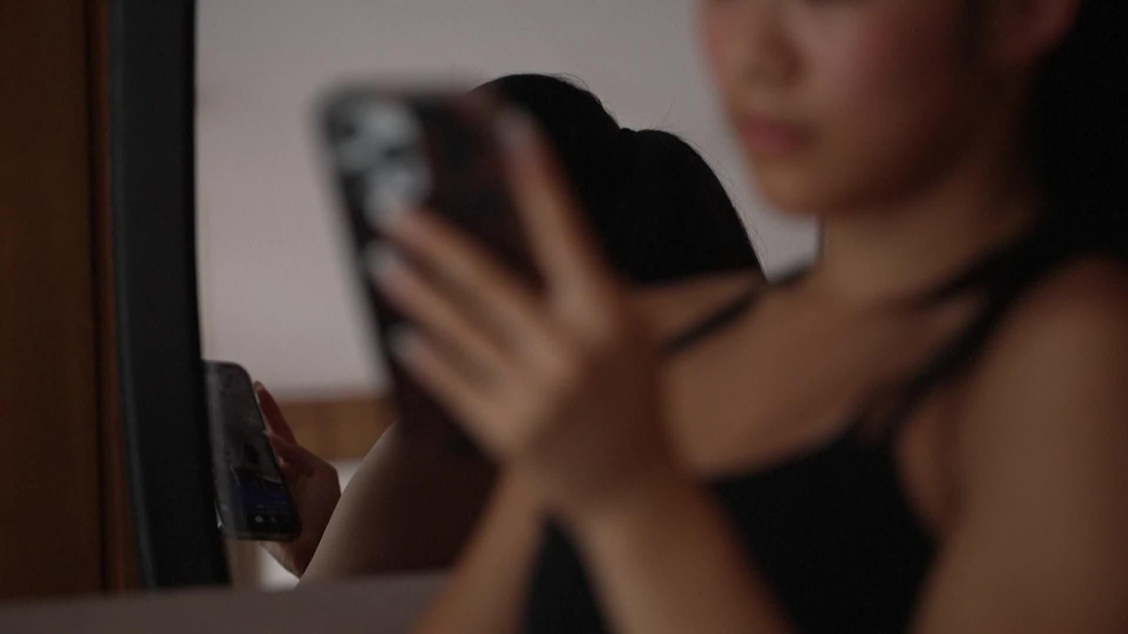 X004-AUSTRALIA ADOLESCENTES SIN REDES SOCIALES