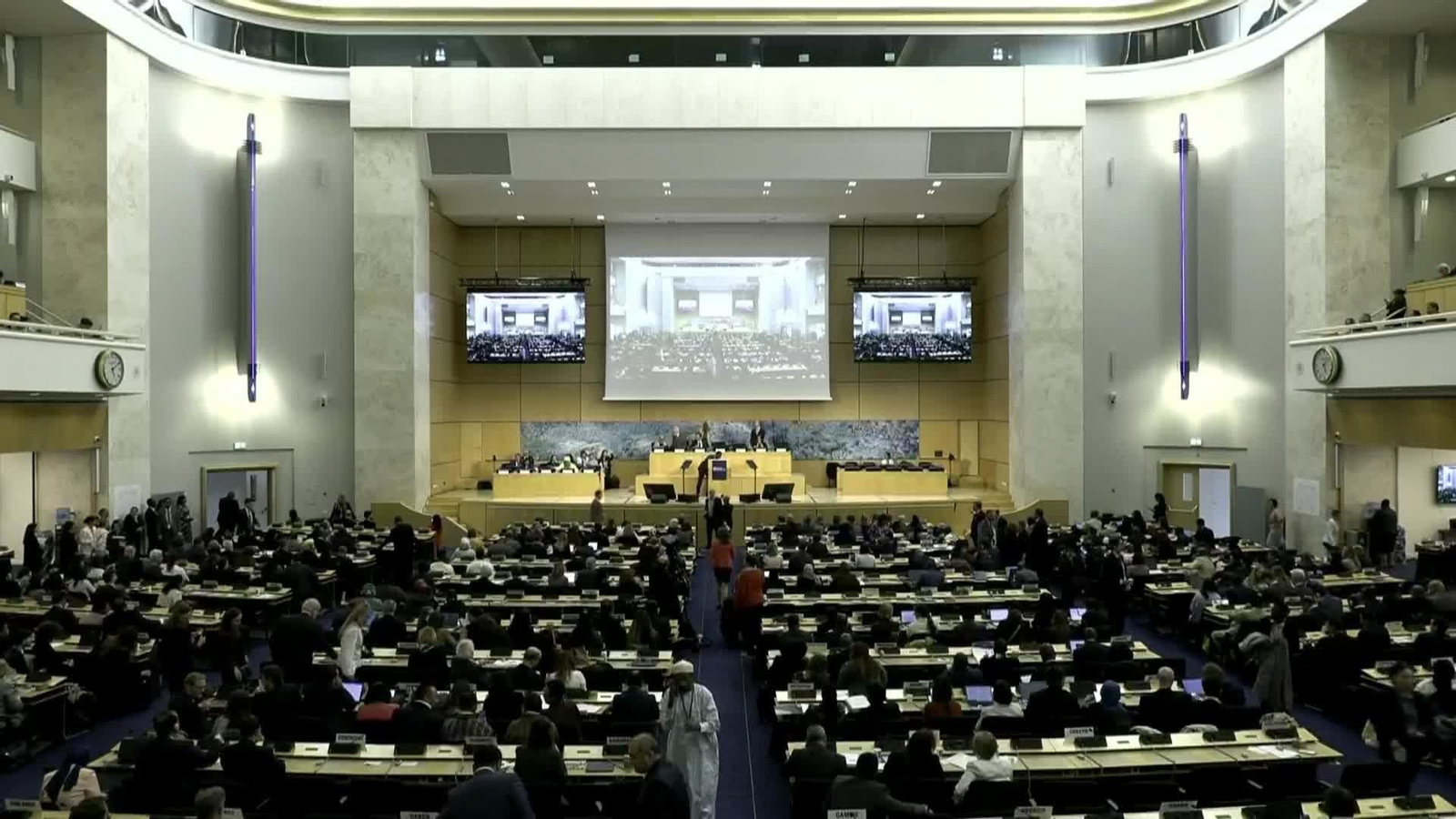 L079-SUIZA PEDRO SANCHEZ ASAMBLEA OMS EN GINEBRA