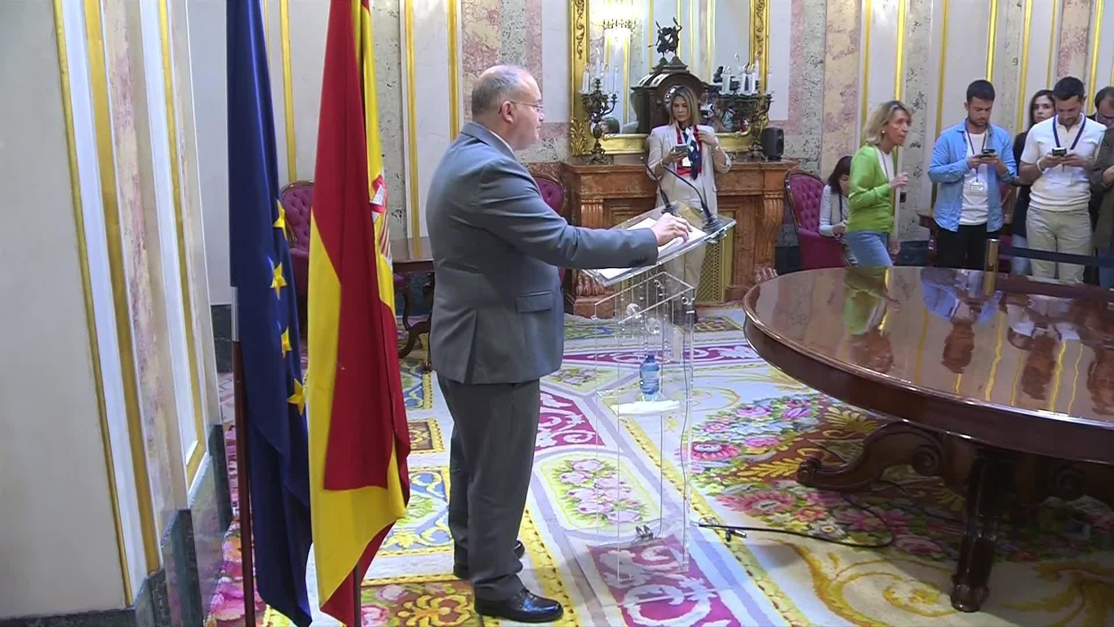 J045-CONGRESO RUEDA DE PRENSA TELLADO