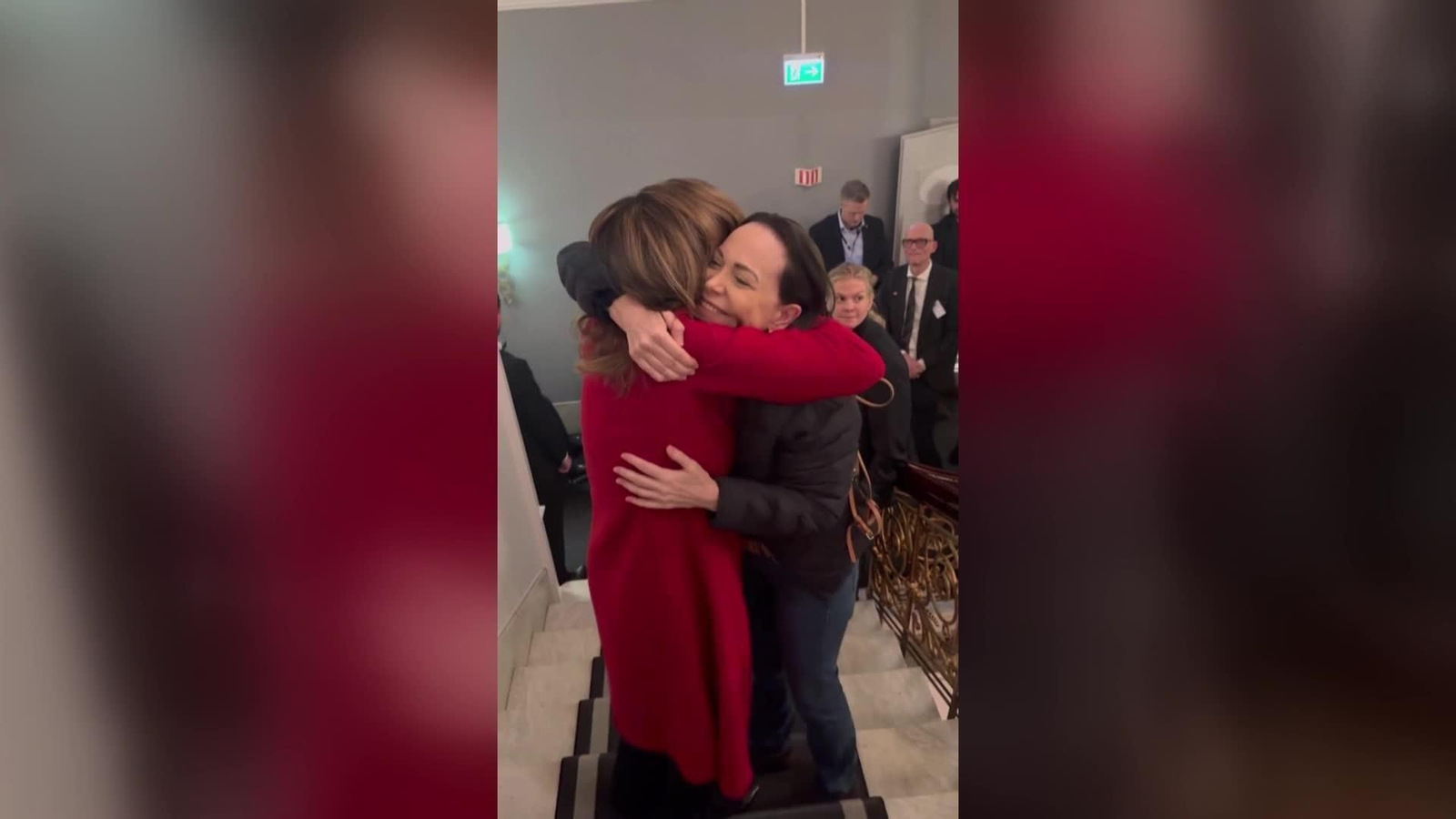 web corina en el balcon