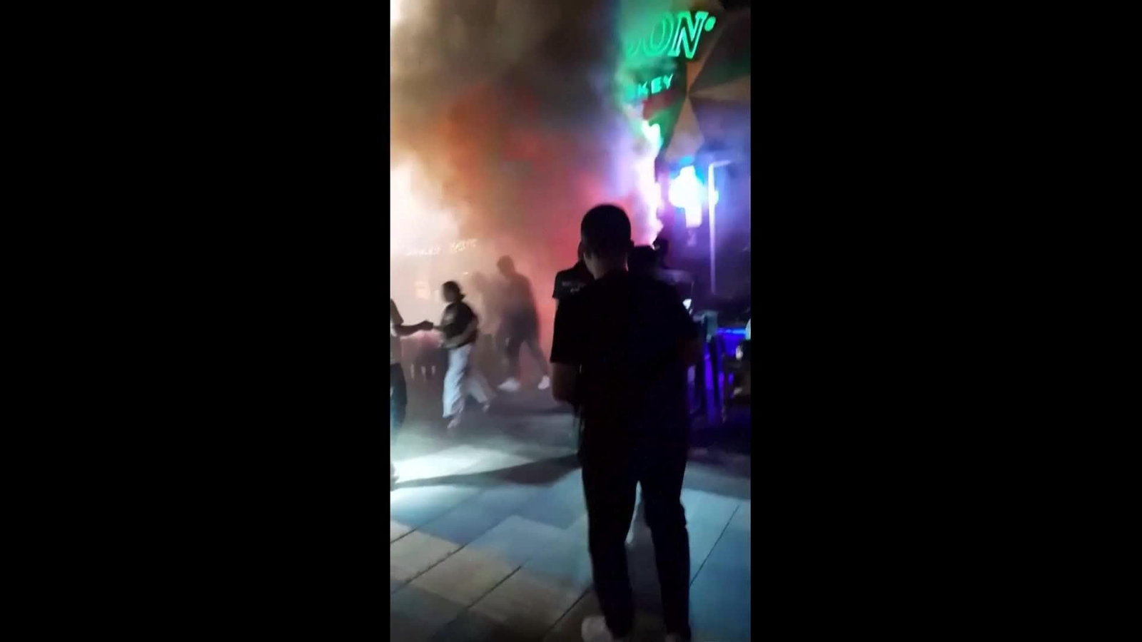 L046-TAILANDIA INCENDIO BAR BANGKOK