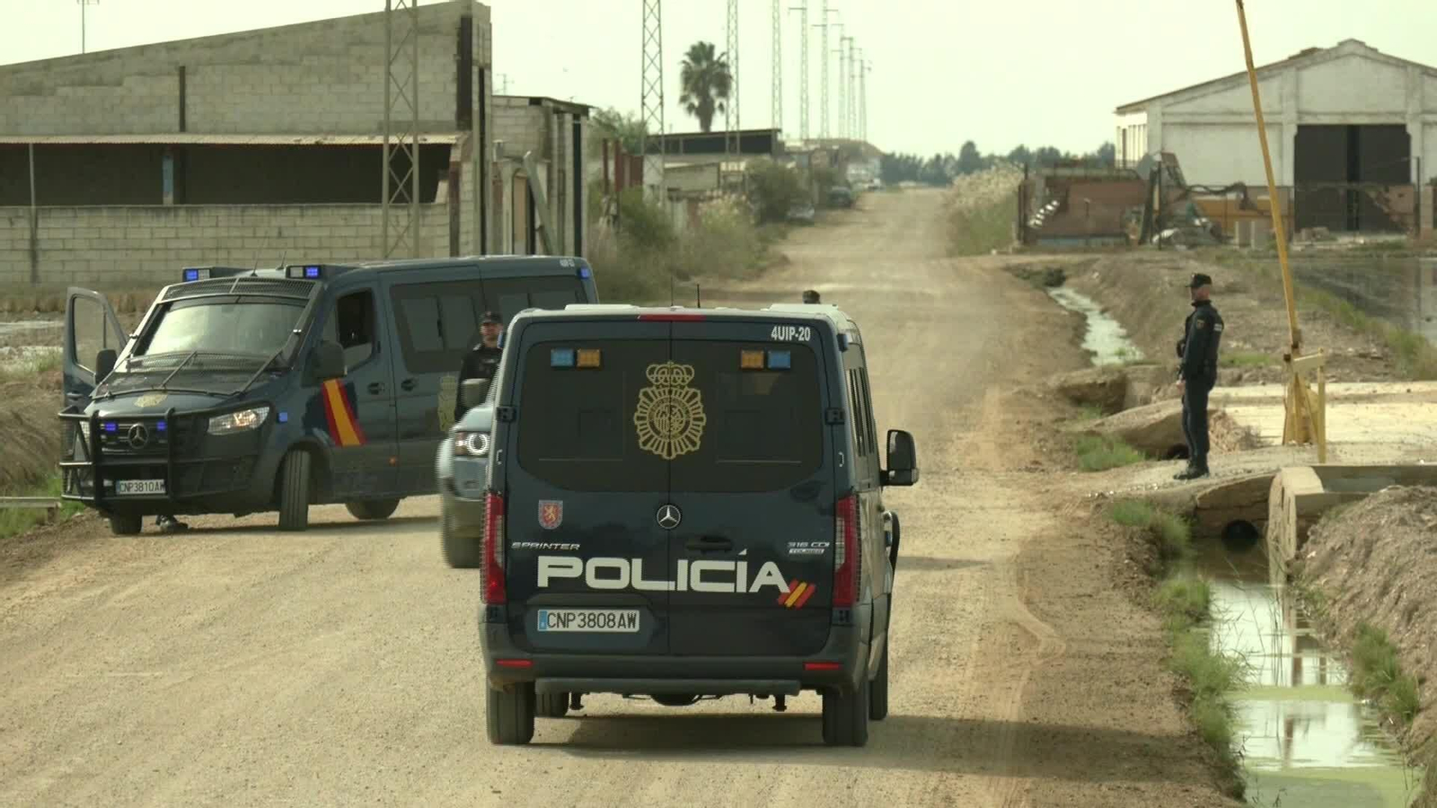 D019-SEVILLA SEGUIMIENTO TIROTEO NARCOS ISLA MAYOR