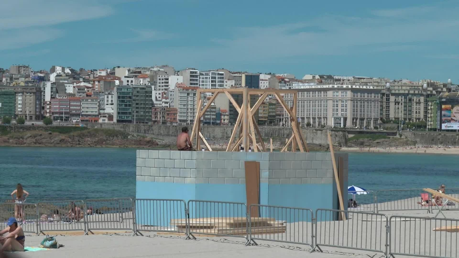 D020-A CORUÑA PREPARATIVOS NOCHE DE SAN JUAN