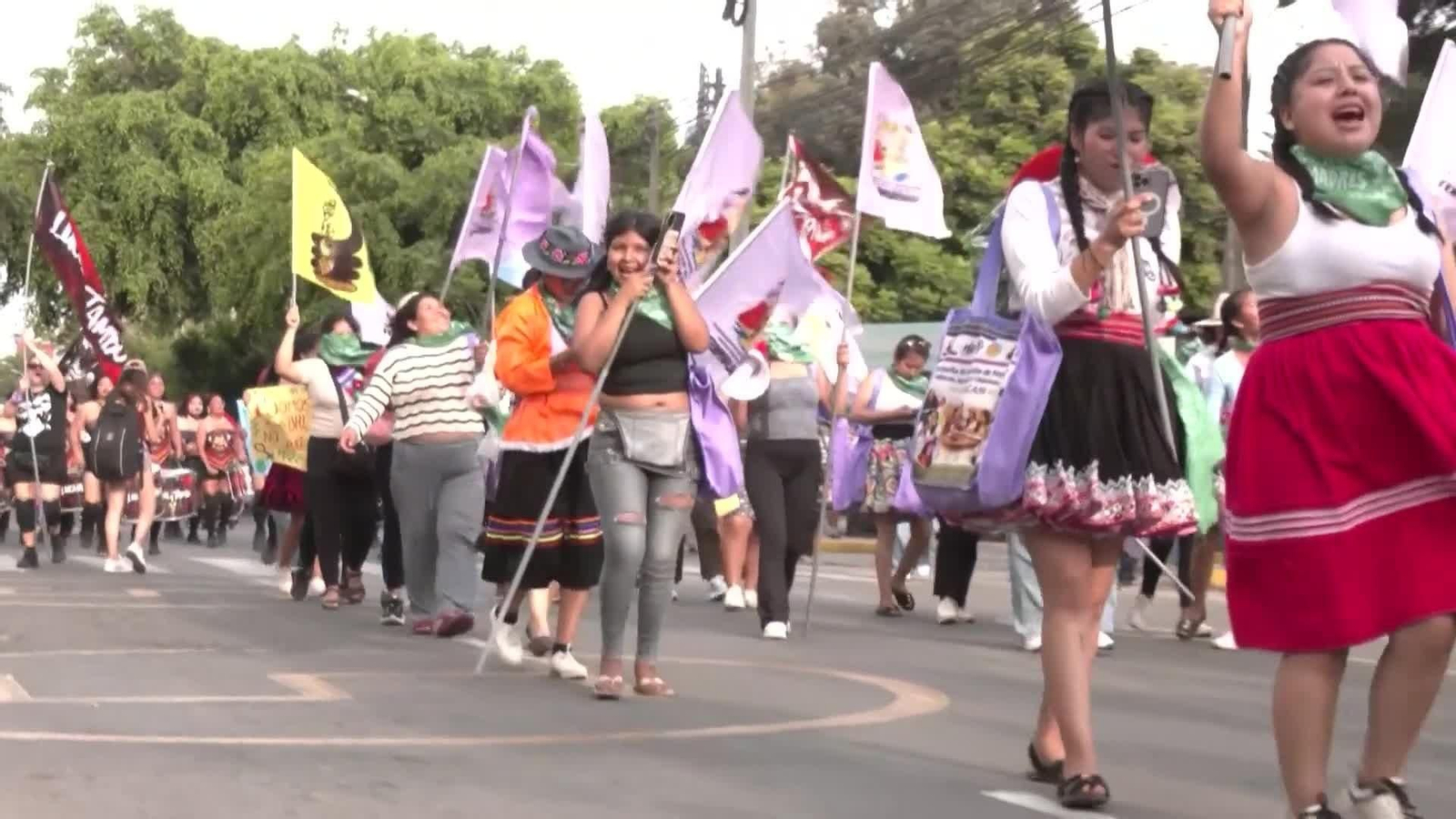 va peru marcha dia de la mujer