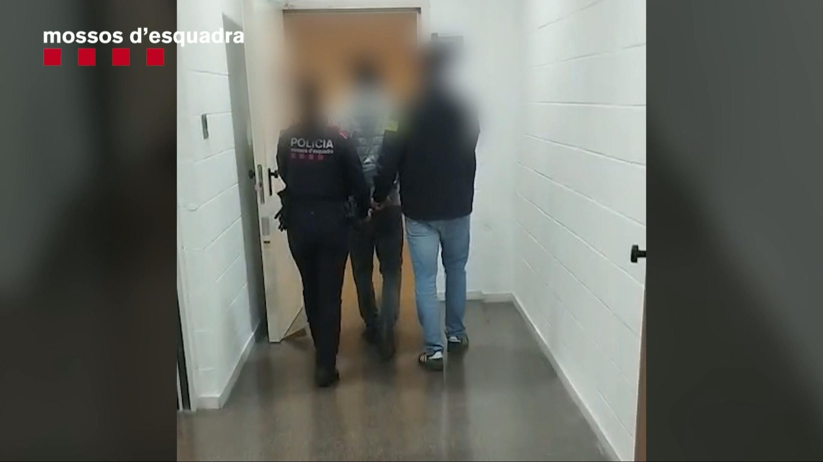 V012 IMAGENES MOSSOS DETENIDOS BLOCUS frame 751