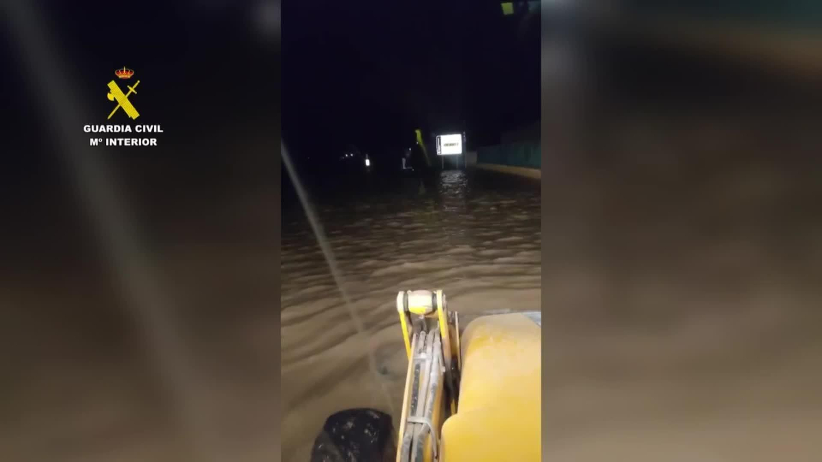 J096-GRANADA GC RESCATA DESAPARECIDOS HUETOR TAJAR