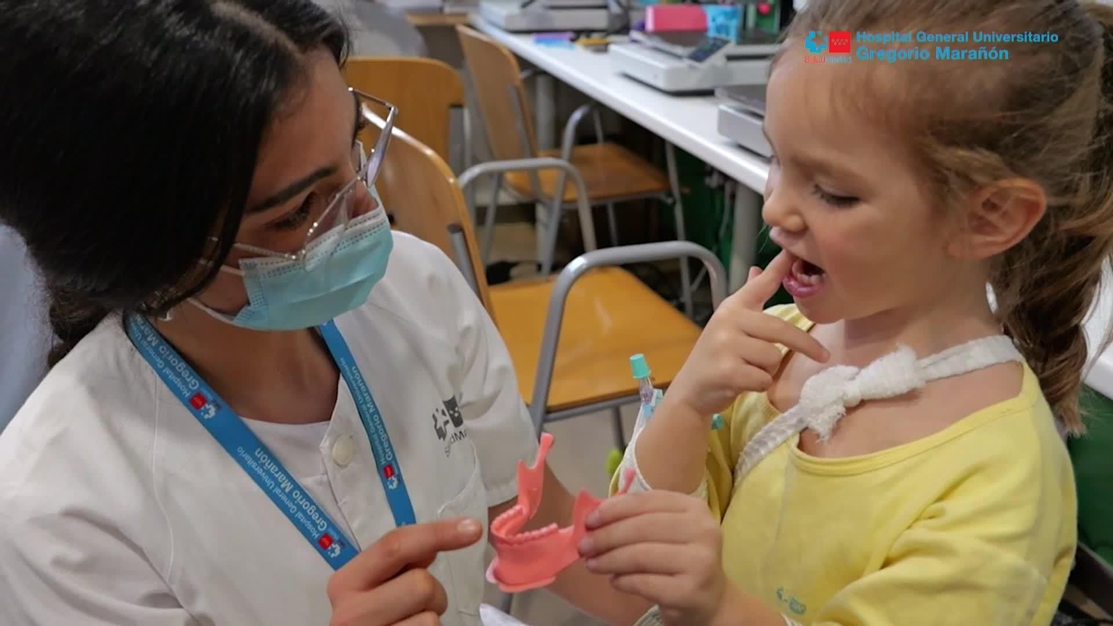 X074-EDI VARIOS NIÑA Y MUJER EN LA CIENCIA