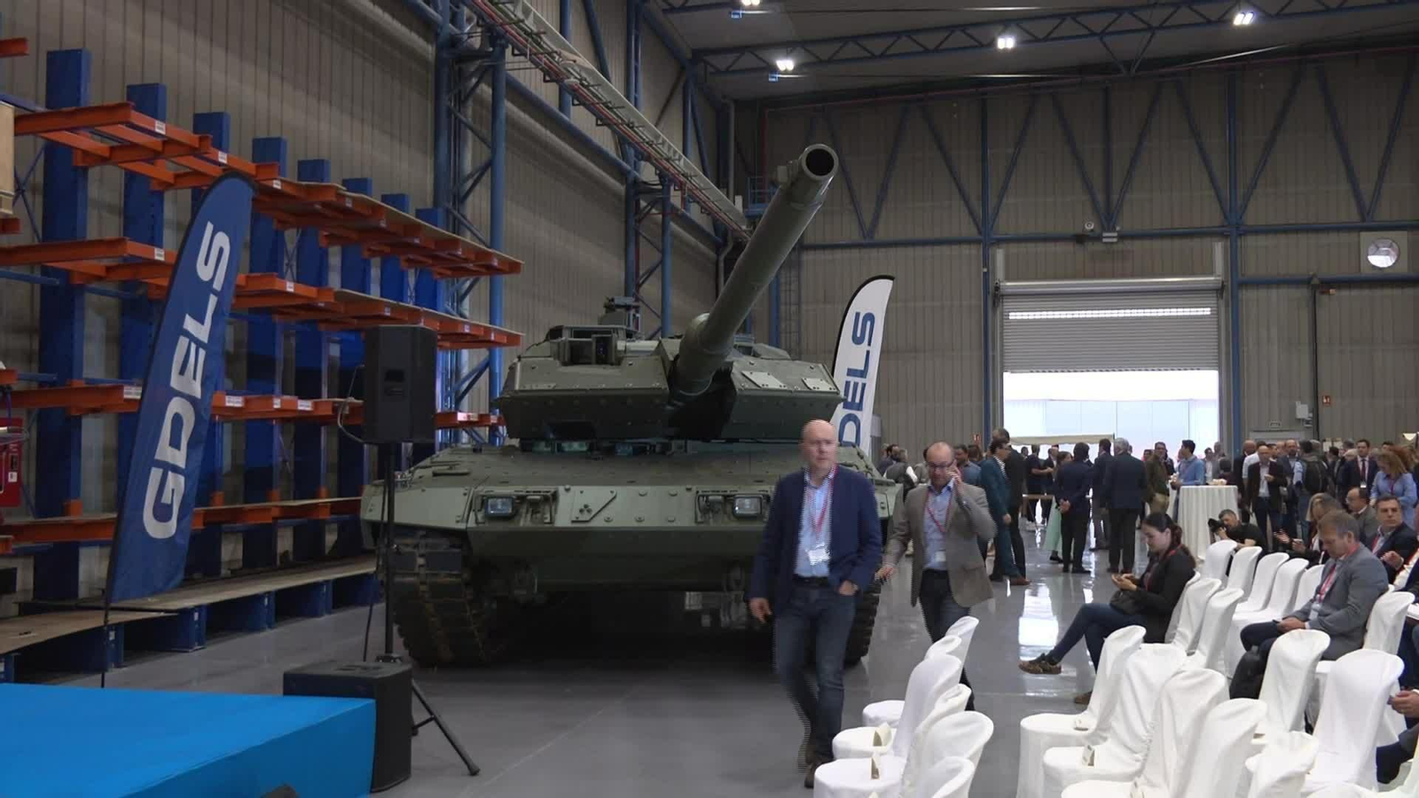 M030-SEVILLA VISITA FABRICA ARMAS