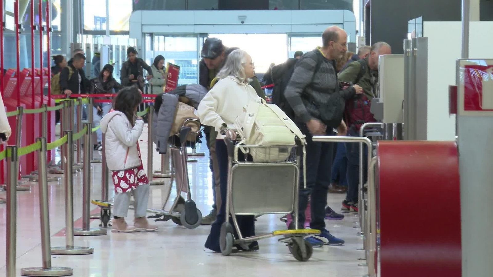 X061-MADRID BARAJAS ROPA PARA VOLAR TOTALES