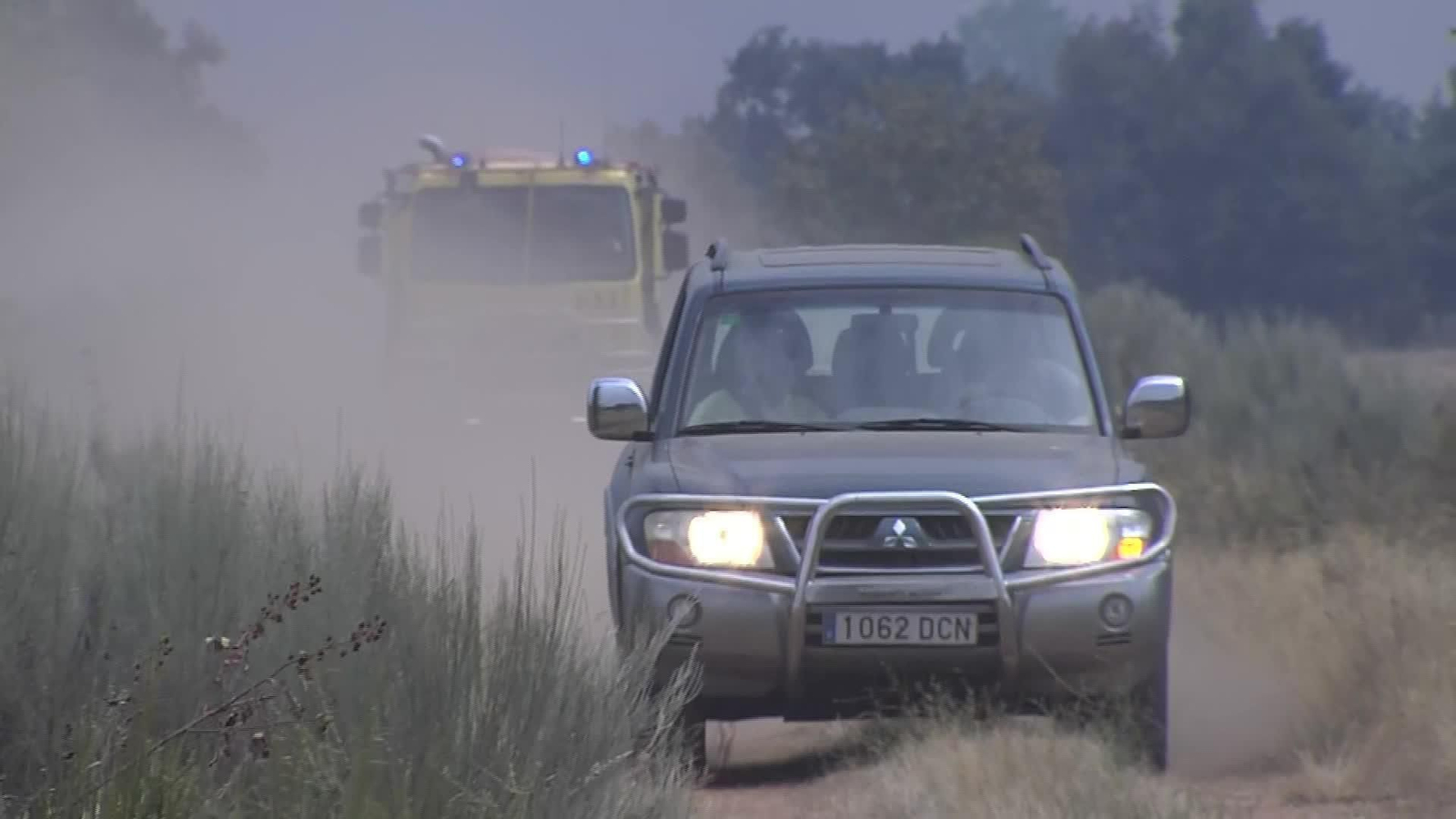 M052-LEON CORTE CARRETERA INCENDIO CASTROCALBON