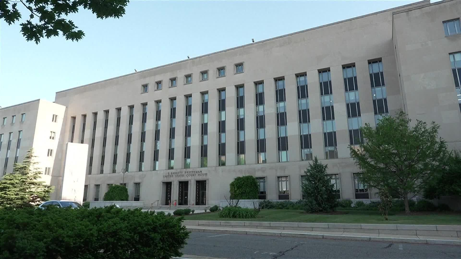 L074-EEUU TRIBUNAL QUE ESPERA AL TIRADOR DE LA CENA DE CORRESPONSAL