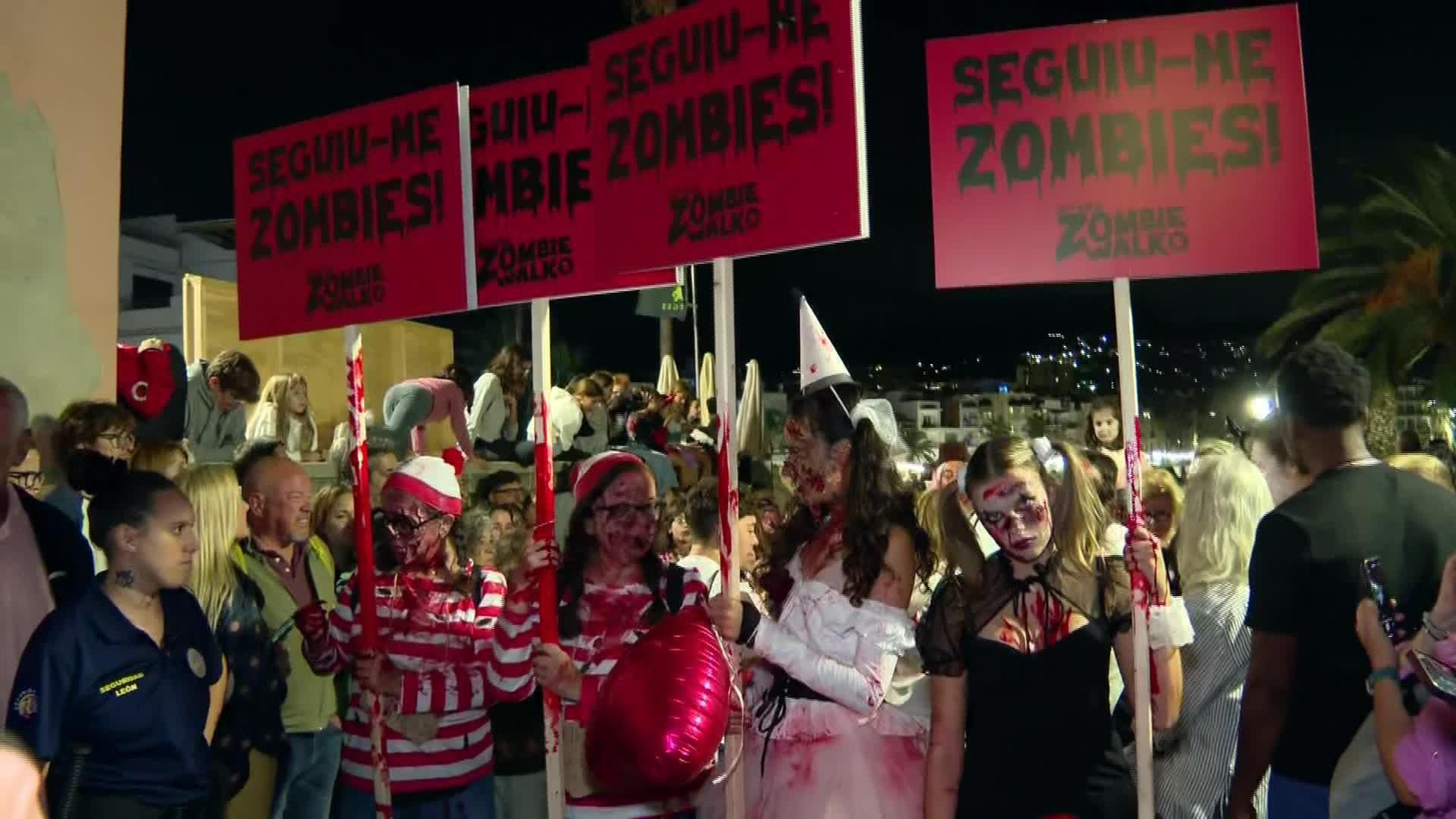 S036-SITGES ZOMBIE WALK FESTIVAL CINE