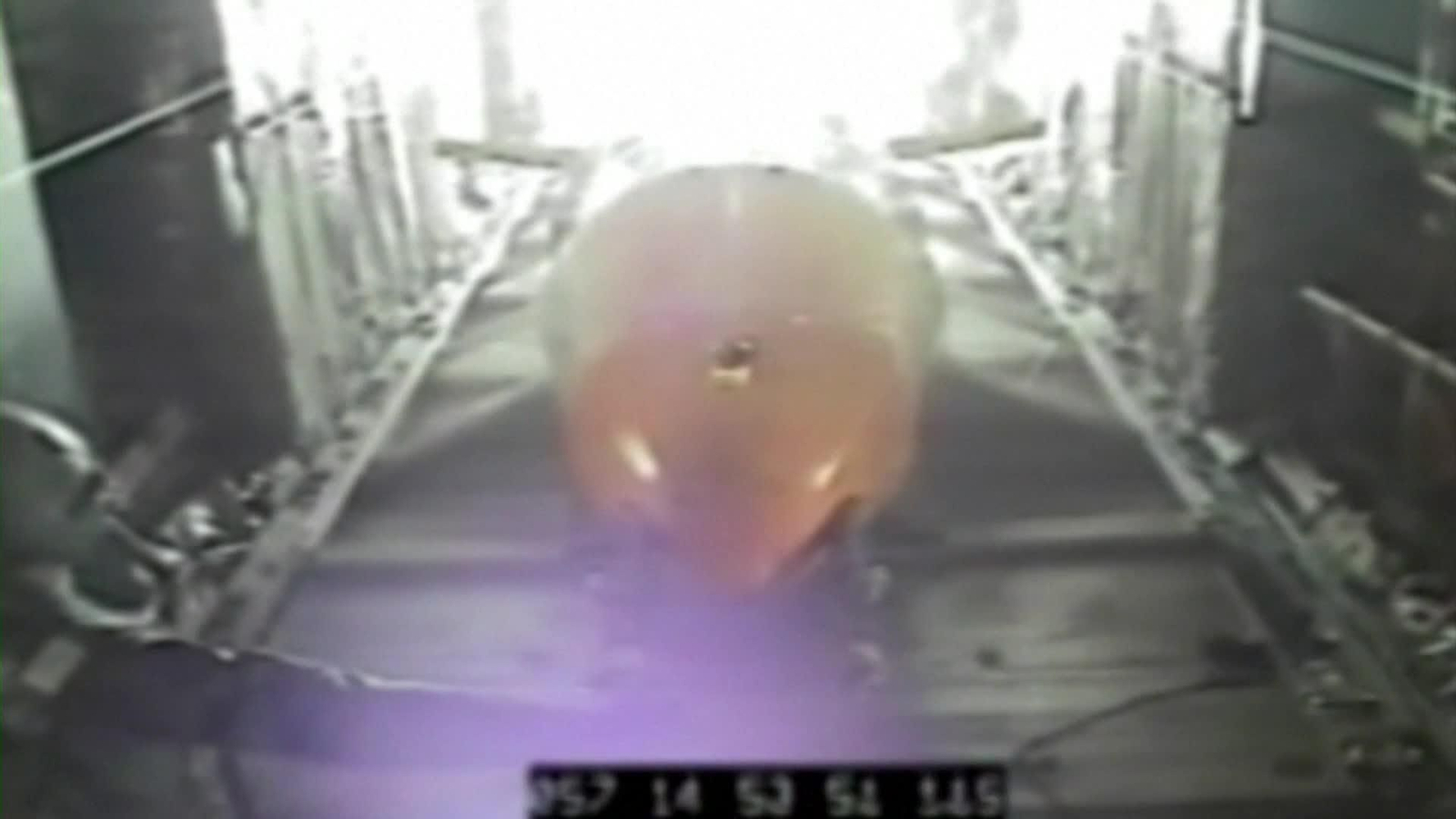 J005-EEUU SUPERBOMBA CONTRA IRAN