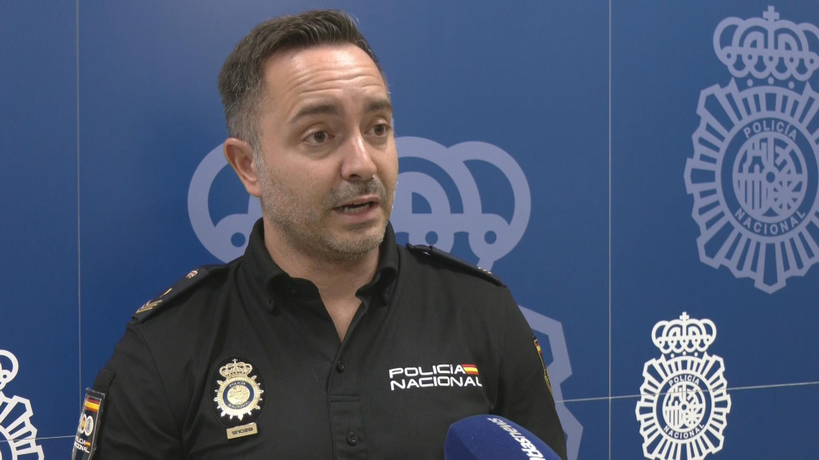 Policía