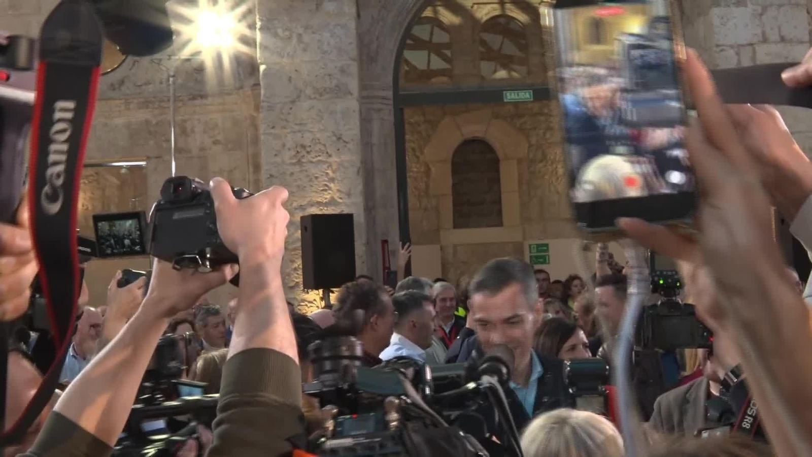 J081-BURGOS MITIN PEDRO SANCHEZ