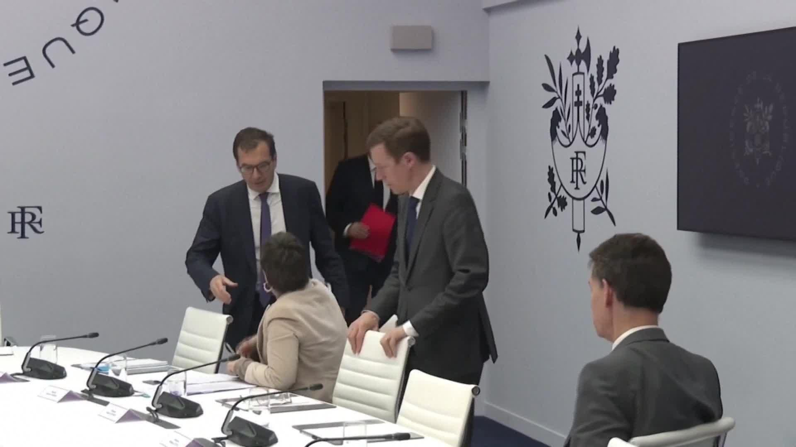 L004-FRANCIA DISCURSO MACRON ANOCHE