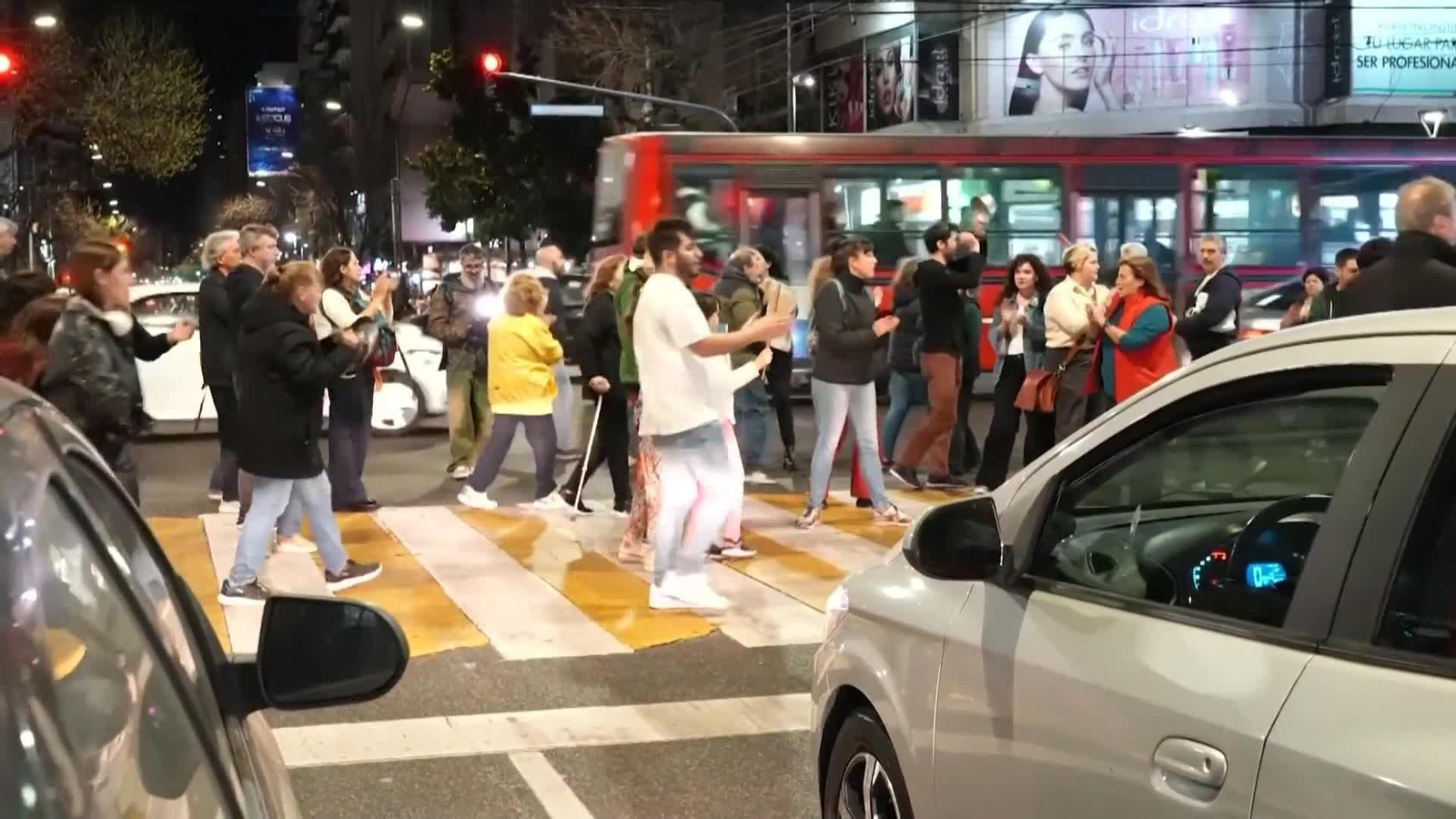 va argentina cacerolada milei