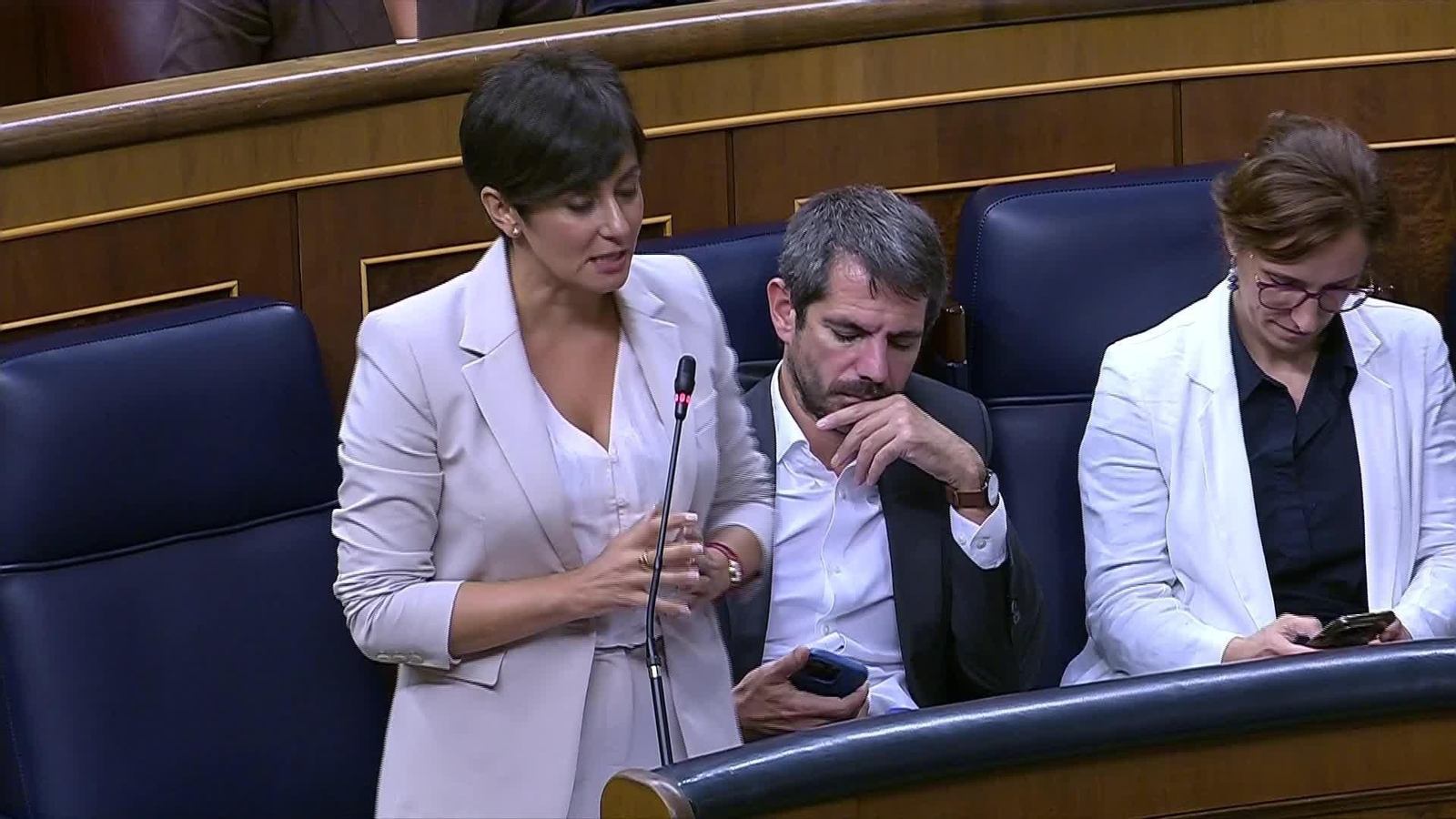 V038-CONGRESO PLENO VIVIENDA REPLICA ISABEL RODRIGUEZ