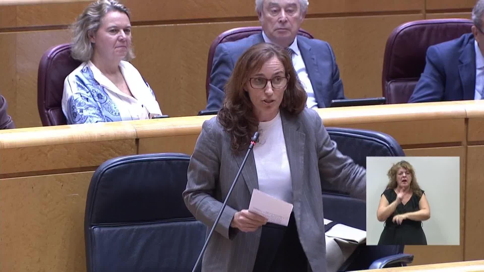 va total monica garcia sobre ela