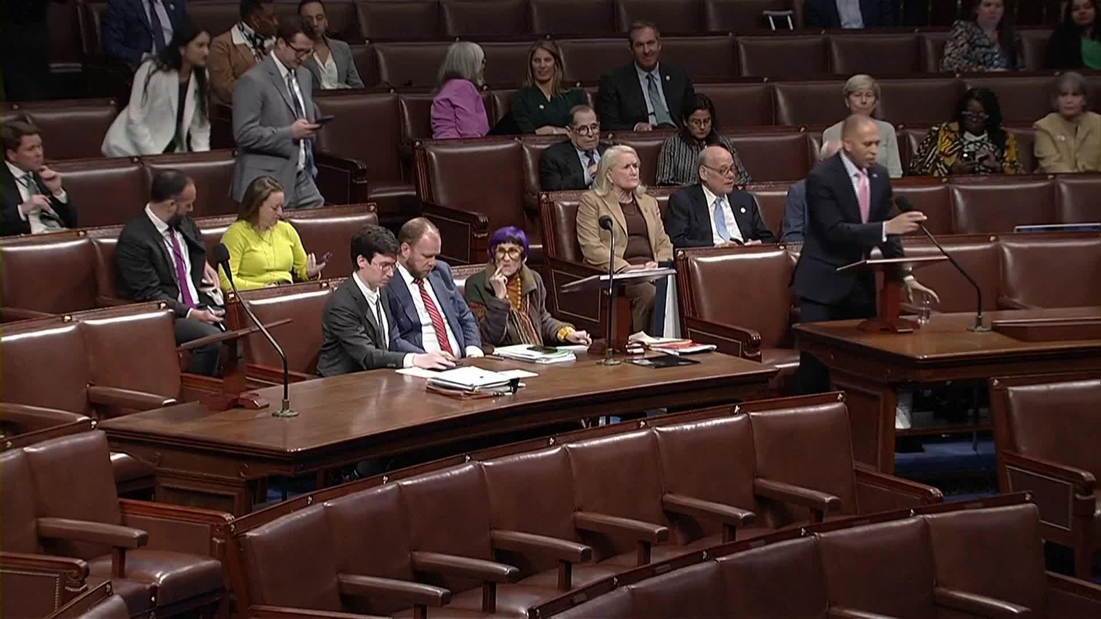 J005-EEUU VOTACION EN CONGRESO FIN CIERRE GOBIERNO