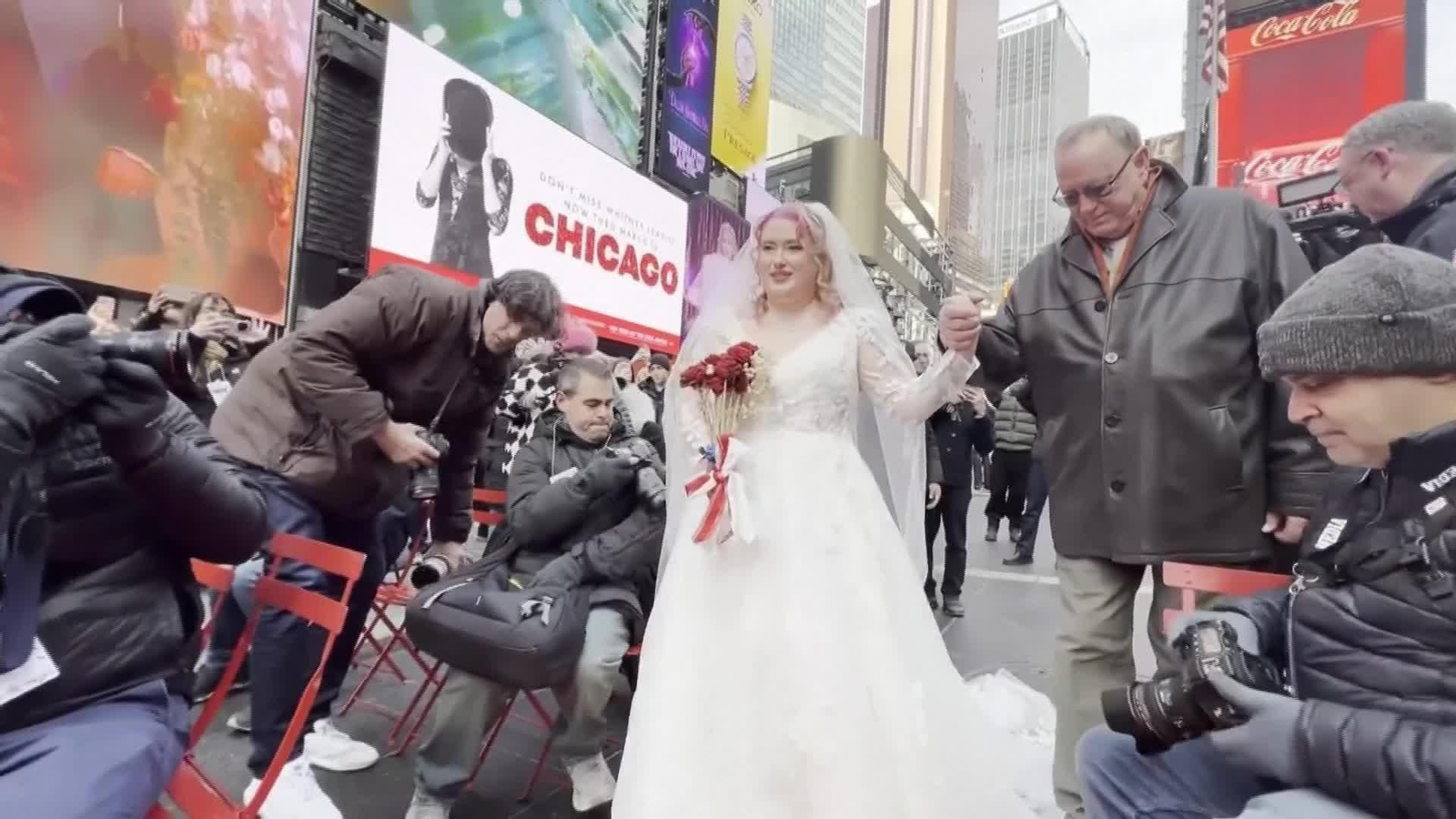 D005-EEUU BODAS EN TIMES SQUARE POR SAN VALENTIN